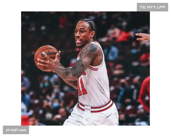 里昂中场核心帕维尔·苏尔克伤情更新：预计缺席剩余赛季